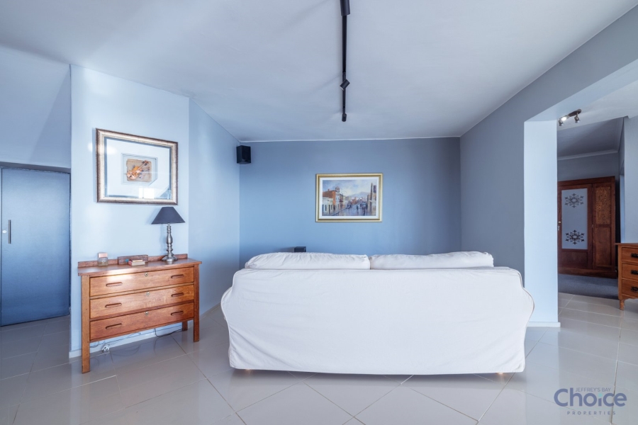 5 Bedroom Property for Sale in Jeffreys Bay Central Eastern Cape